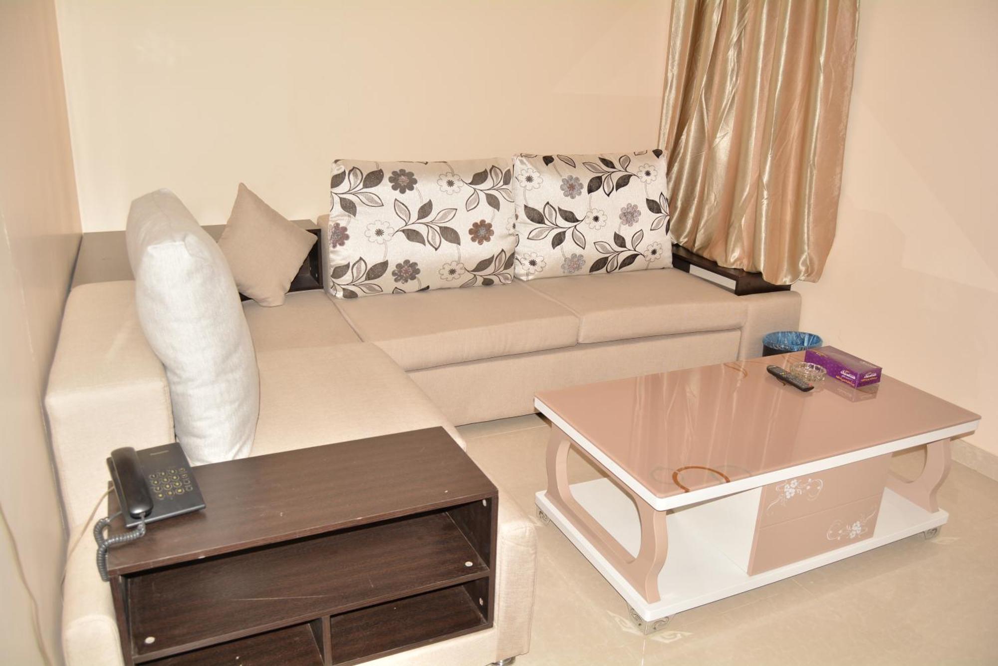 Orient House Aparthotel Ha'il Phòng bức ảnh